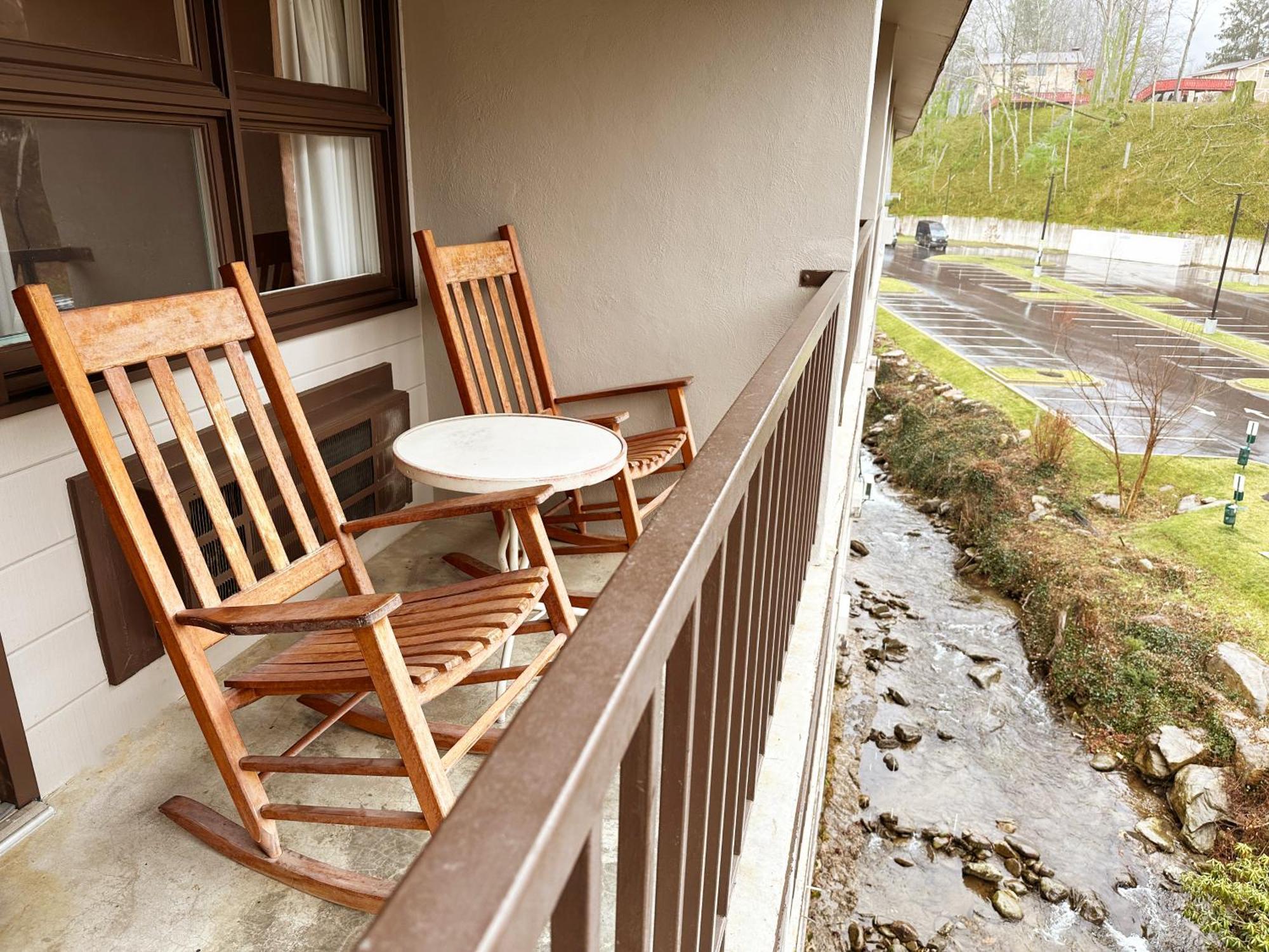 Sidney James Mountain Lodge Gatlinburg Extérieur photo